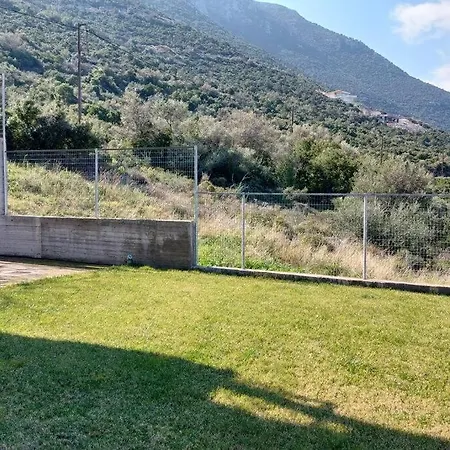 εξοχικό στα σκορπονέρια χαλκίδα Skroponeria